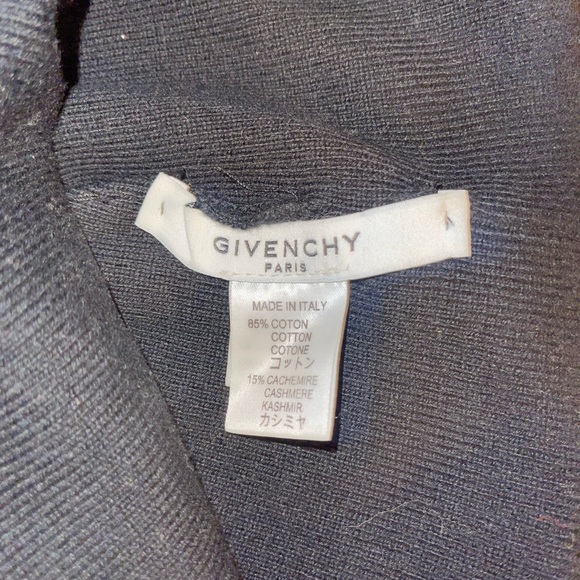 GIVENCHY Black Toque Big Logo MINT Condition Genuine Comes With Reciept - Picture 4 of 5